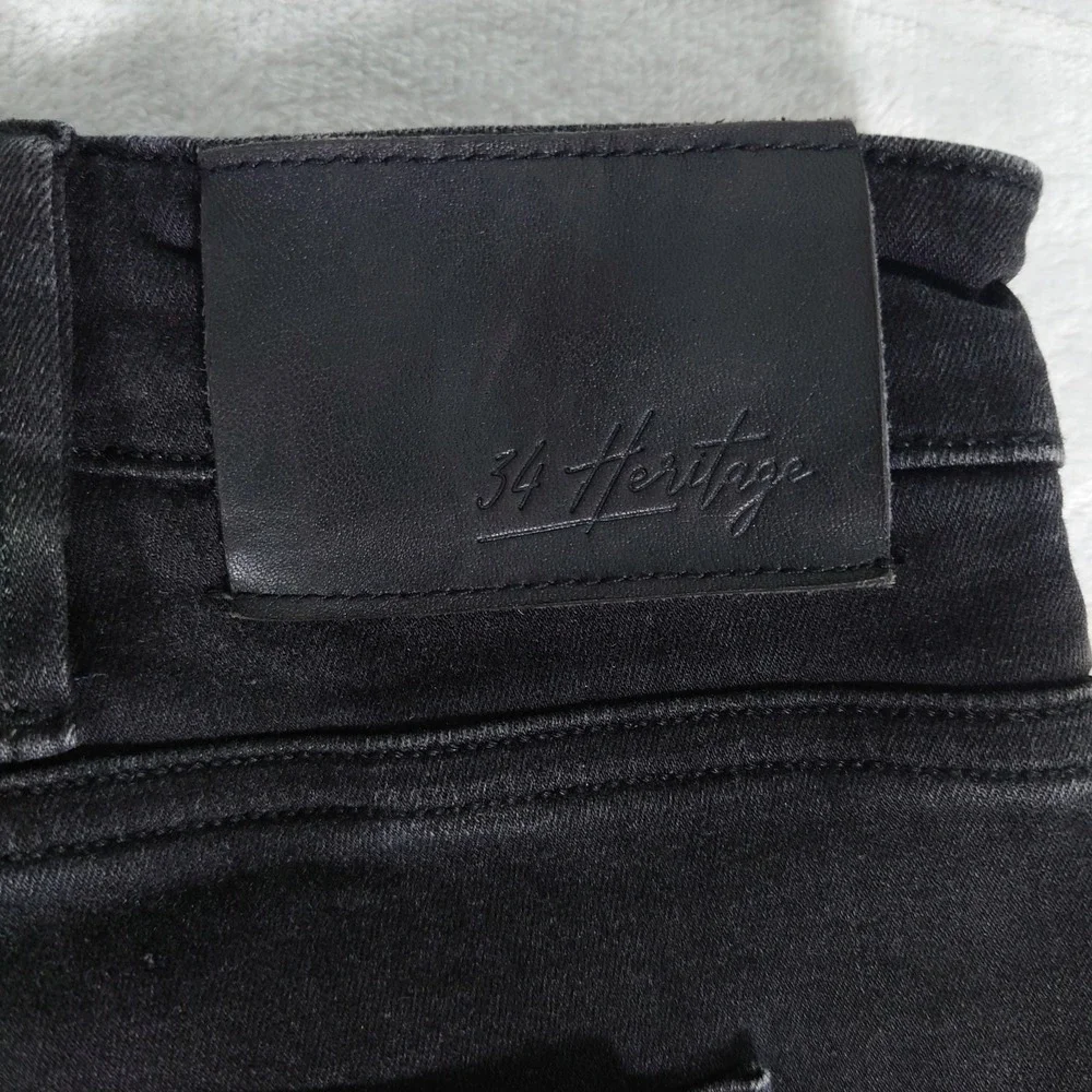 34 Heritage Charisma Jeans Mens 40 X 34 Black Comfort Rise Classic Straight
